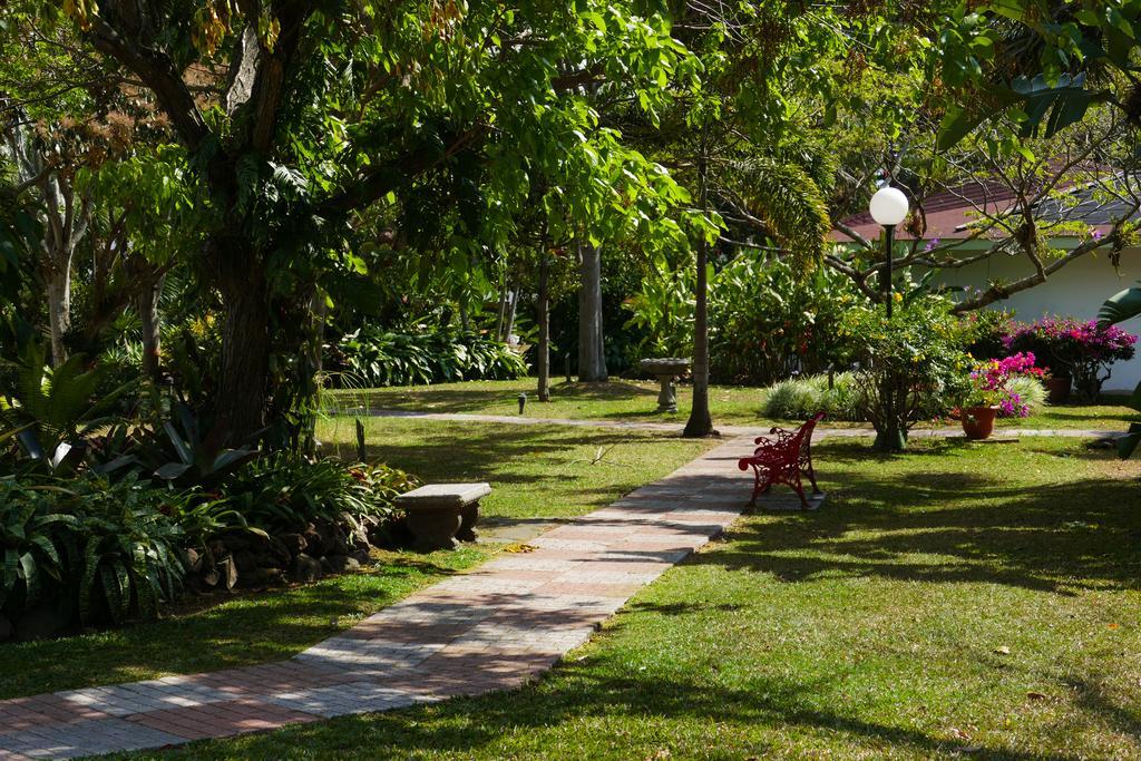 Hotel Bougainvillea San Jose Santo Domingo De Heredia Bagian luar foto