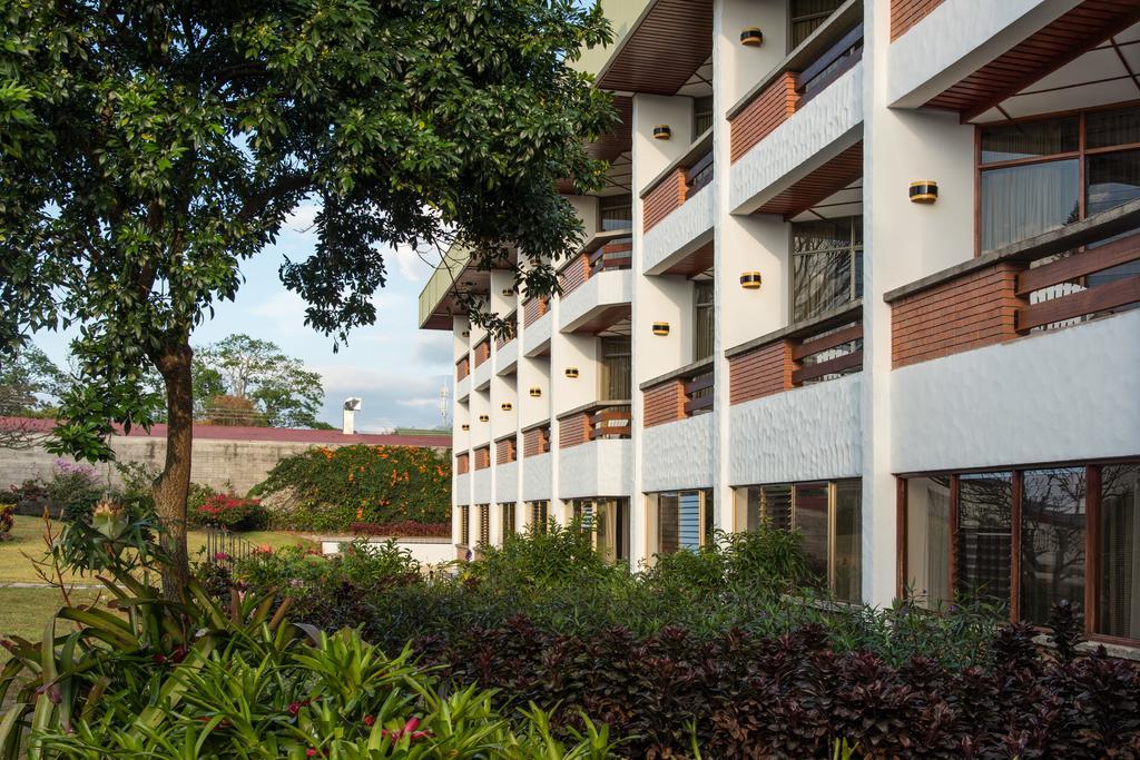 Hotel Bougainvillea San Jose Santo Domingo De Heredia Bagian luar foto