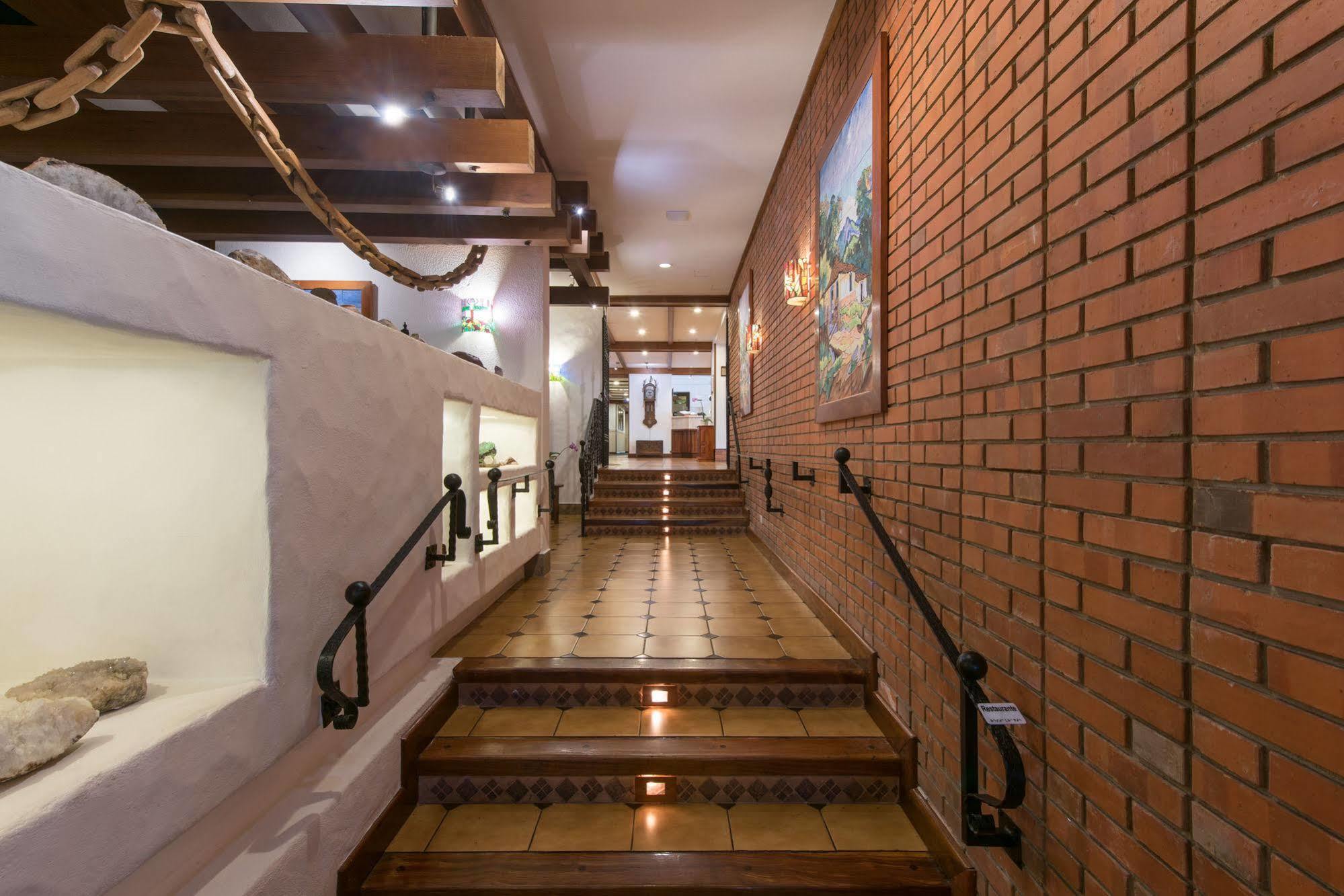 Hotel Bougainvillea San Jose Santo Domingo De Heredia Bagian luar foto
